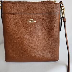 COACH Kitt Messenger Crossbody Leather/Gold Style 41320